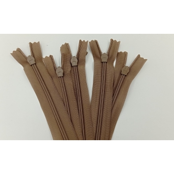 Suwak kryty 22cm - CIEMNY BEŻ